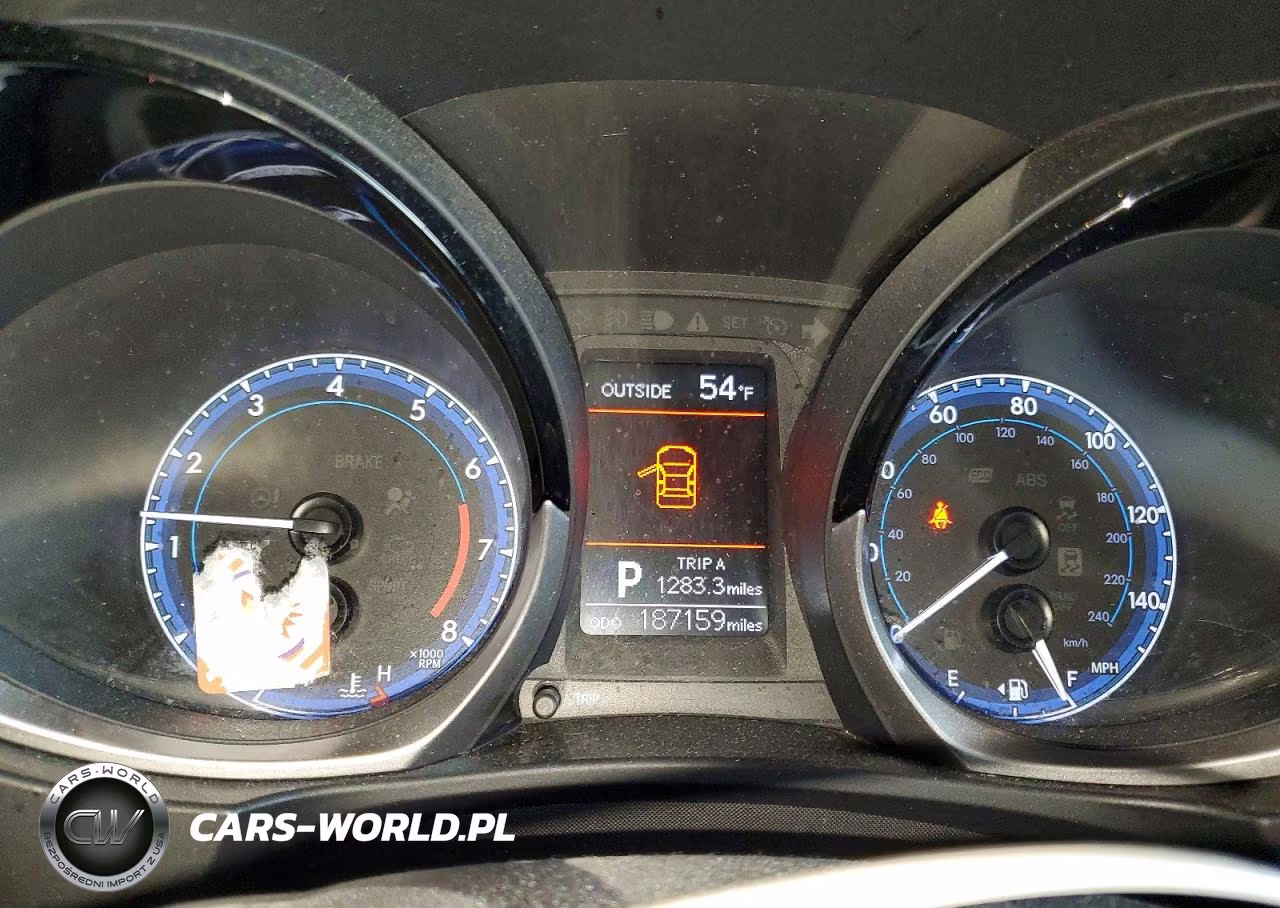 2015 Toyt Corolla VIN:2T1BURHE4FC265620 - 9