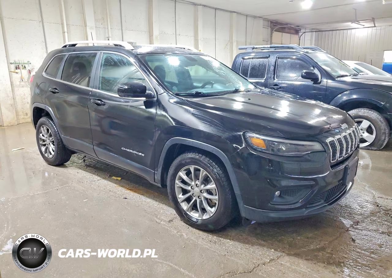 2020 Jeep Cherokee Latitude Plus VIN:1C4PJLLB4LD585981 - 4