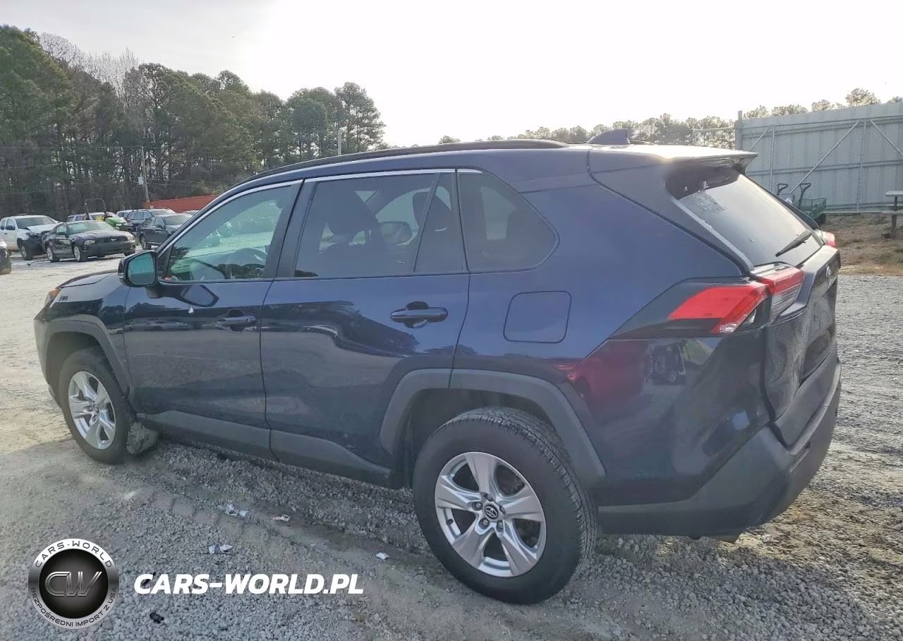 2020 Toyota Rav4 Xle VIN:2T3P1RFV0LW087806 - 3