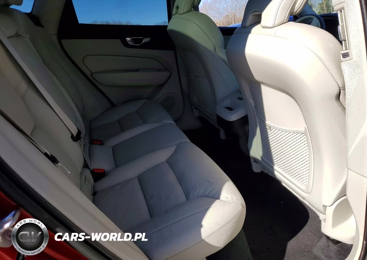 2022 Volvo Xc60 B5 Momentum VIN:YV4L12RK2N1091927 - 11