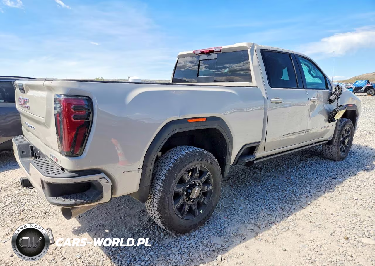 2026 GMC Sierra K3500 At4 VIN:1GT4UVEY6TF228006 - 3