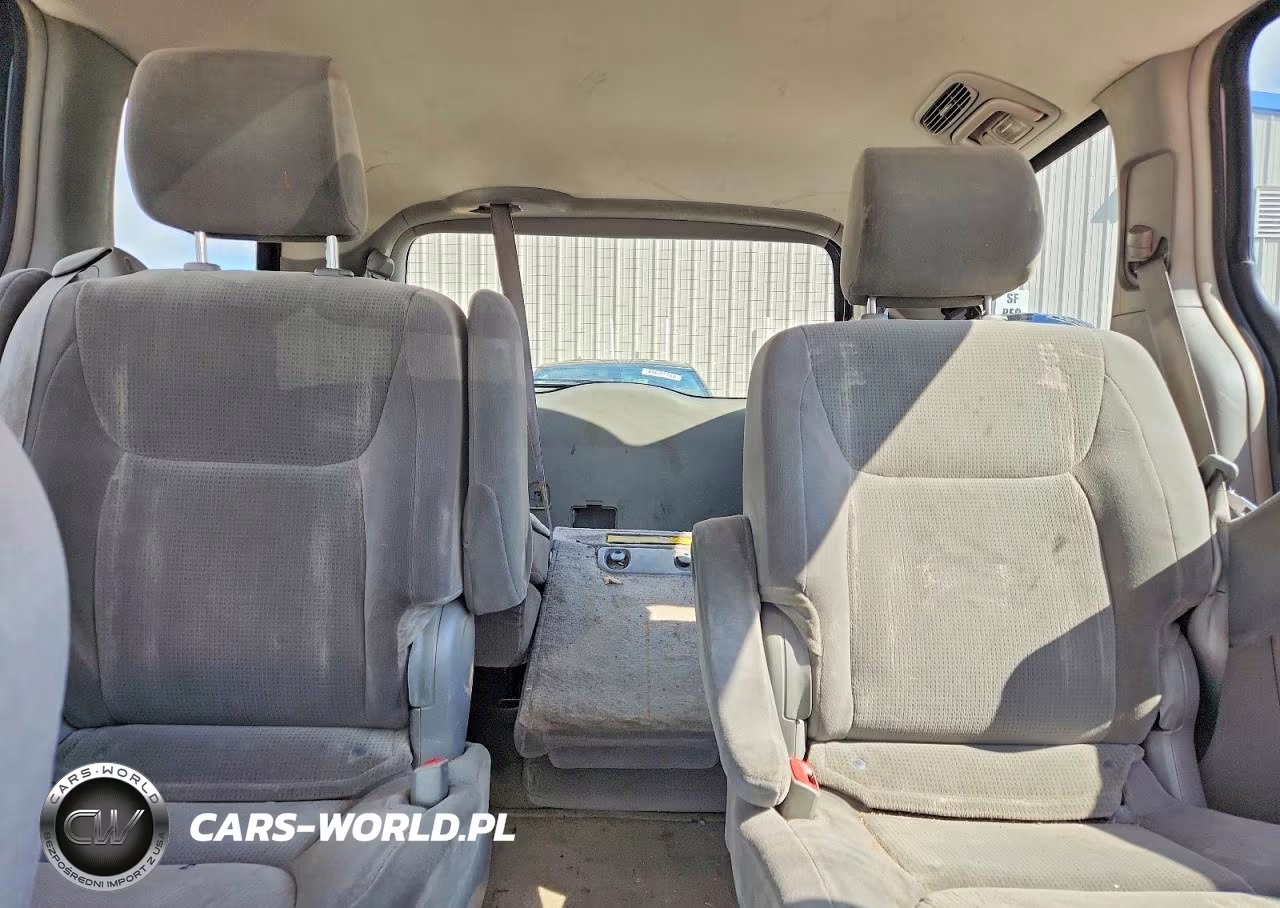 2005 Toyota Sienna Le 7 Passenger VIN:5TDZA23C45S334655 - 10
