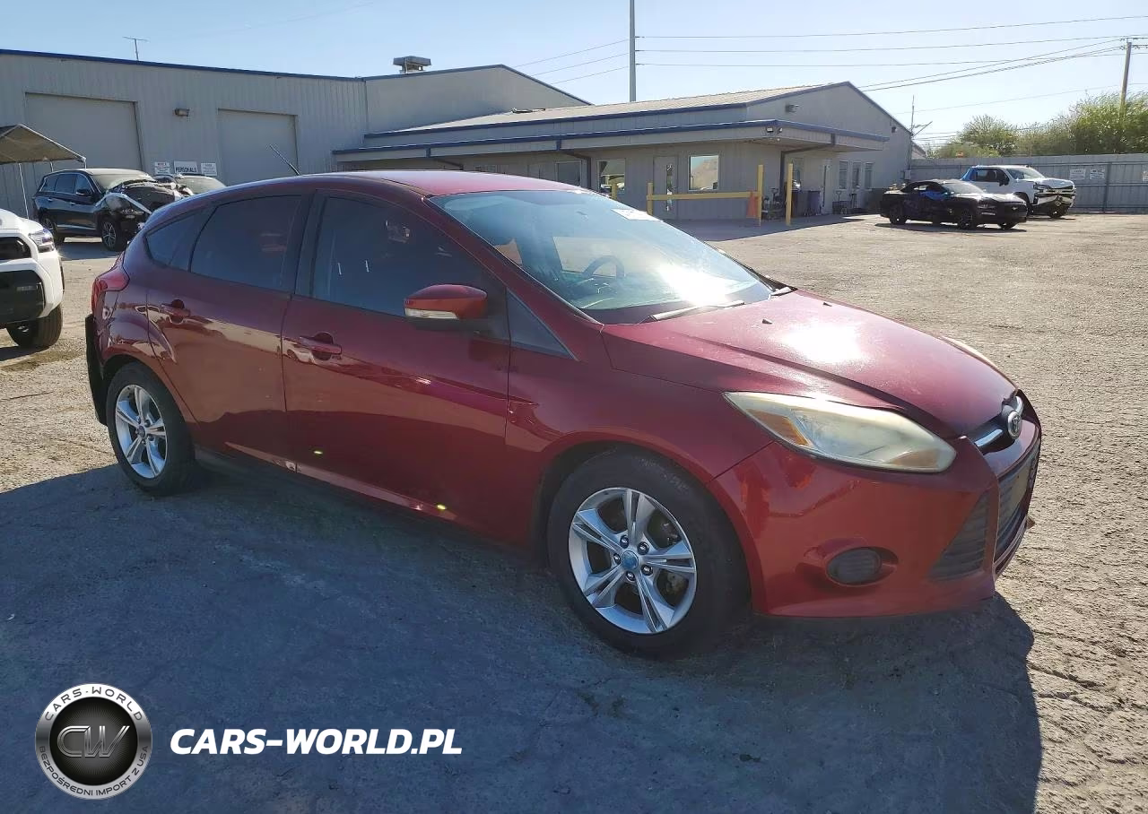 2013 Ford Focus Se VIN:1FADP3K21DL200361 - 4