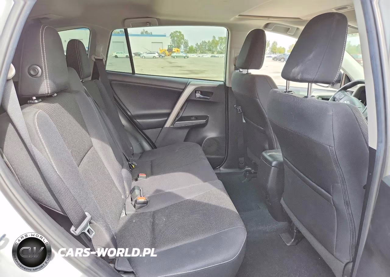 2018 Toyota Rav4 Xle VIN:2T3WFREV7JW455717 - 10