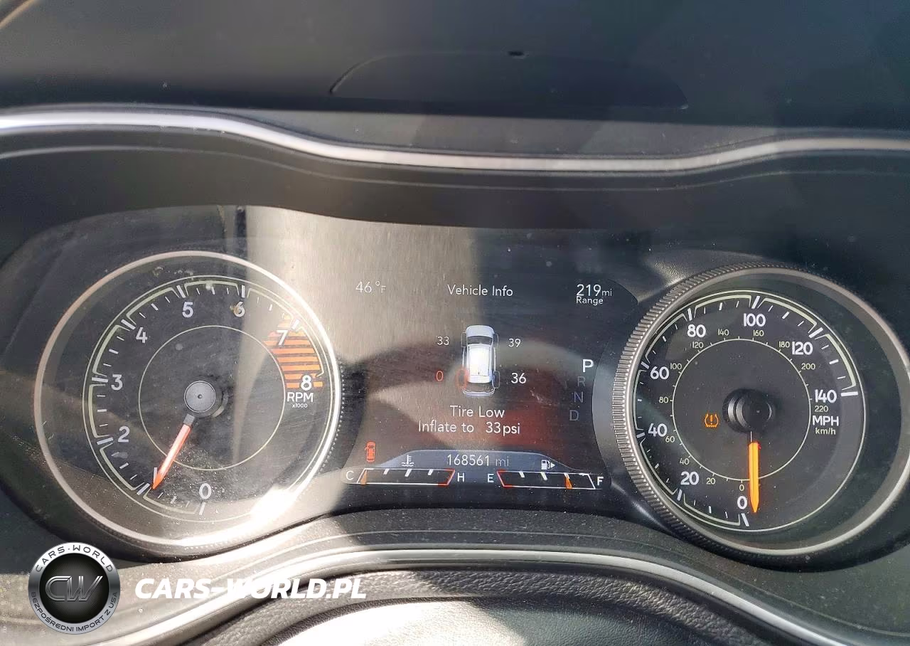 2019 Jeep Cherokee Limited VIN:1C4PJMDX1KD227638 - 9
