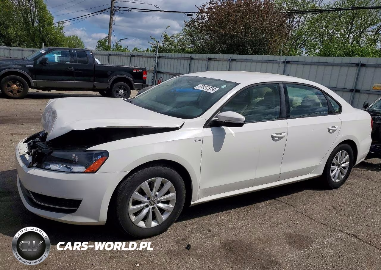 2013 Volkswagen Passat S