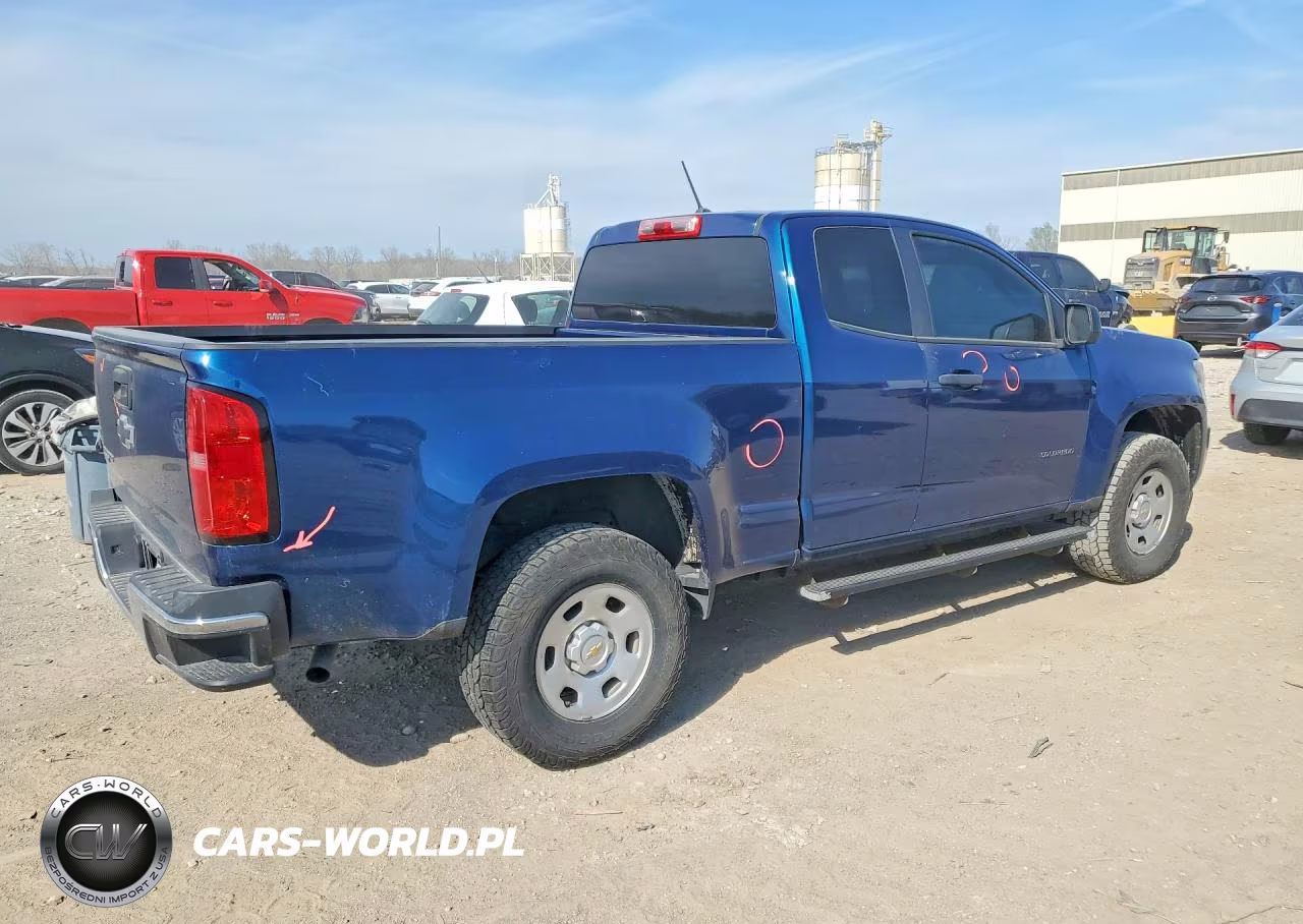 2019 Chevrolet Colorado VIN:1GCHSBEA8K1350578 - 3