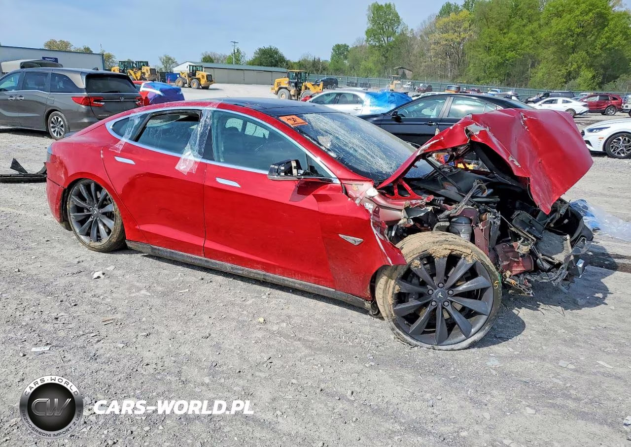2013 Tesla Model S VIN:5YJSA1DP2DFP09216 - 4