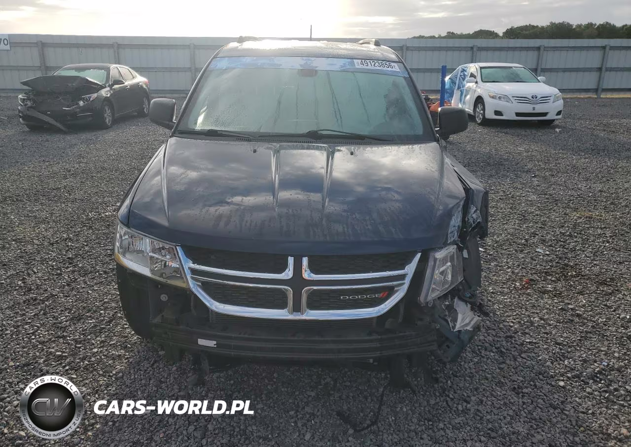 2019 Dodge Journey Se VIN:3C4PDCAB8KT867821 - 5