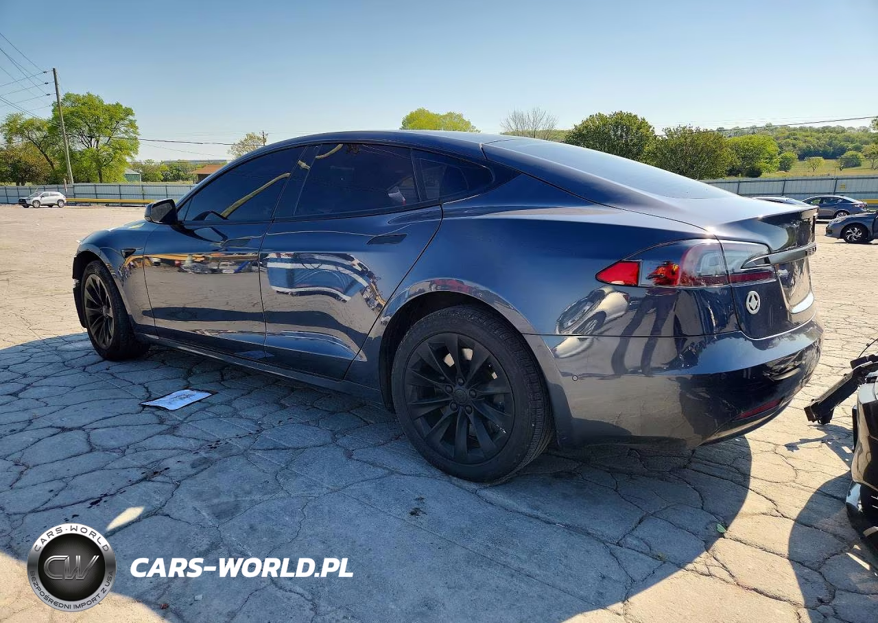 2017 Tesla Model S VIN:5YJSA1E21HF221402 - 2