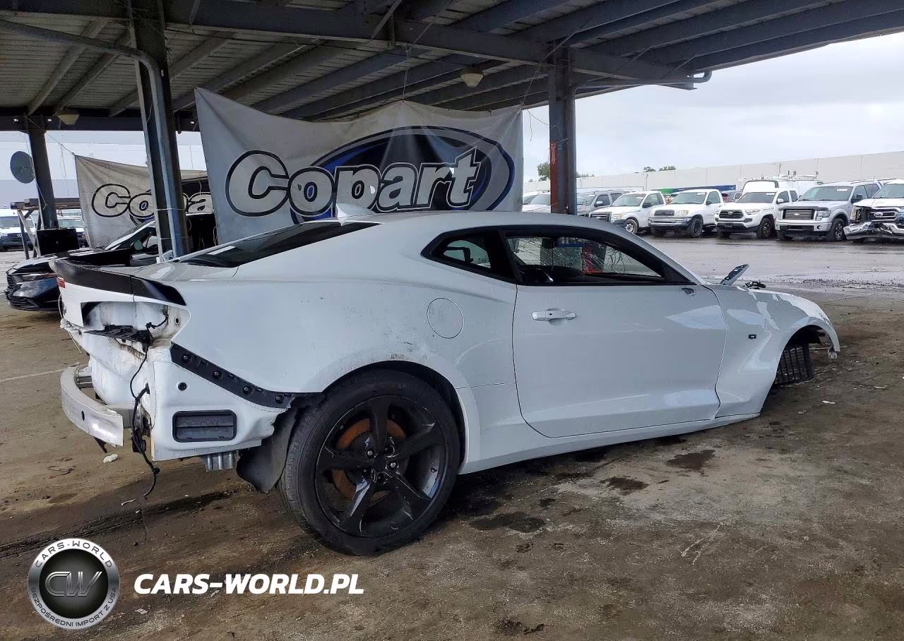 2018 Chevrolet Camaro Ss VIN:1G1FE1R74J0113378 - 3