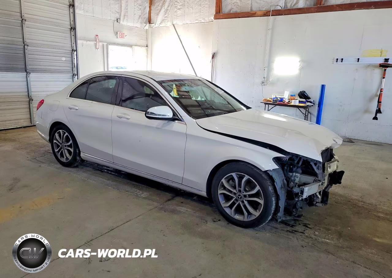 2017 Mercedes-Benz C 300 VIN:55SWF4JB0HU222386 - 4