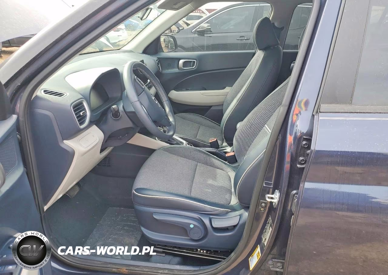 2023 Hyundai Venue Limited VIN:KMHRC8A31PU249699 - 7