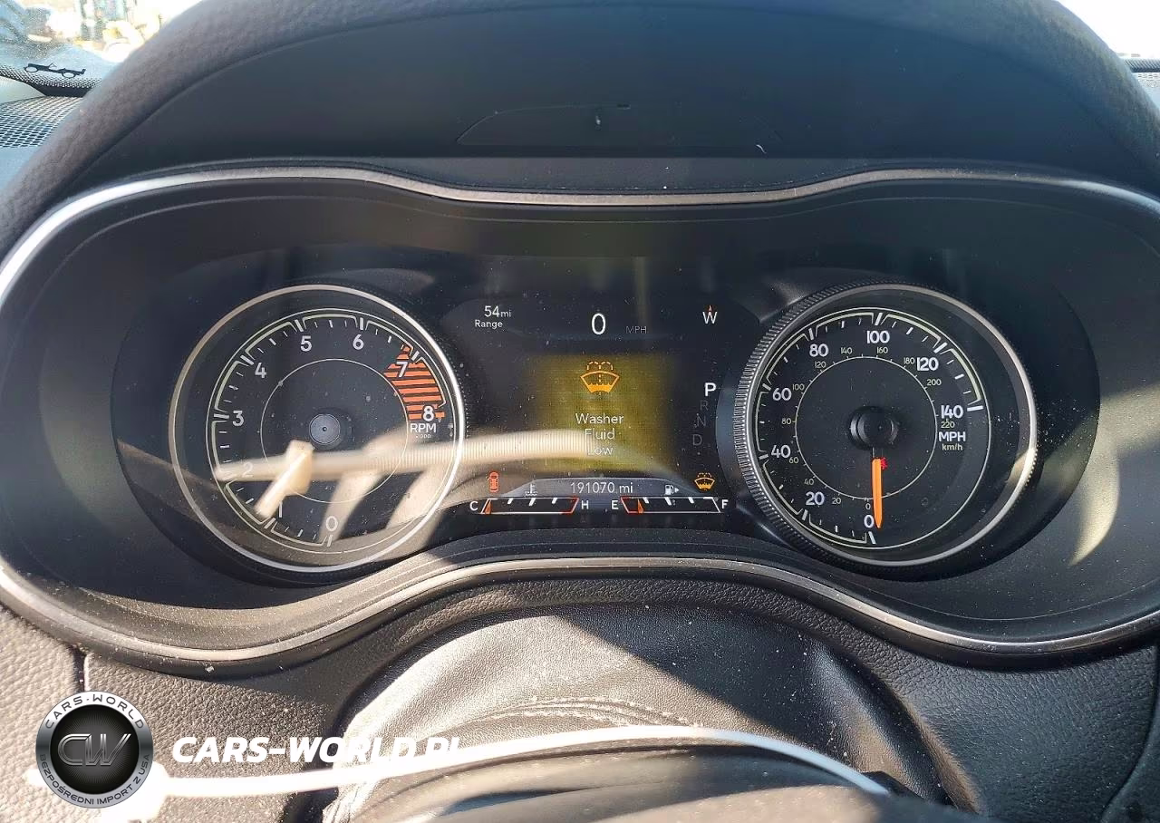 2019 Jeep Cherokee Limited VIN:1C4PJMDX7KD261597 - 9