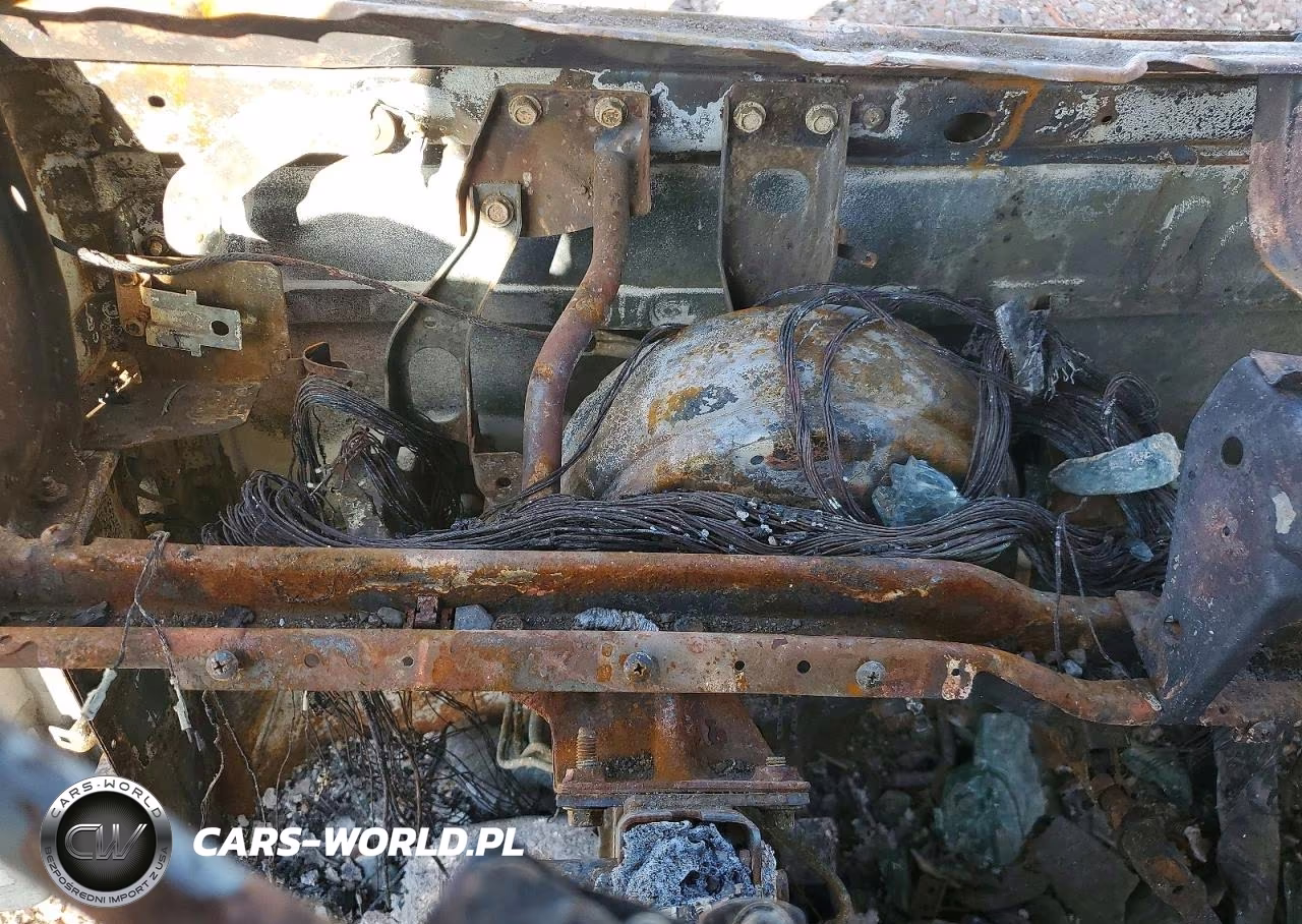 2006 Nissan Diesel Ud1300 VIN:JNAUX51J16A401113 - 9