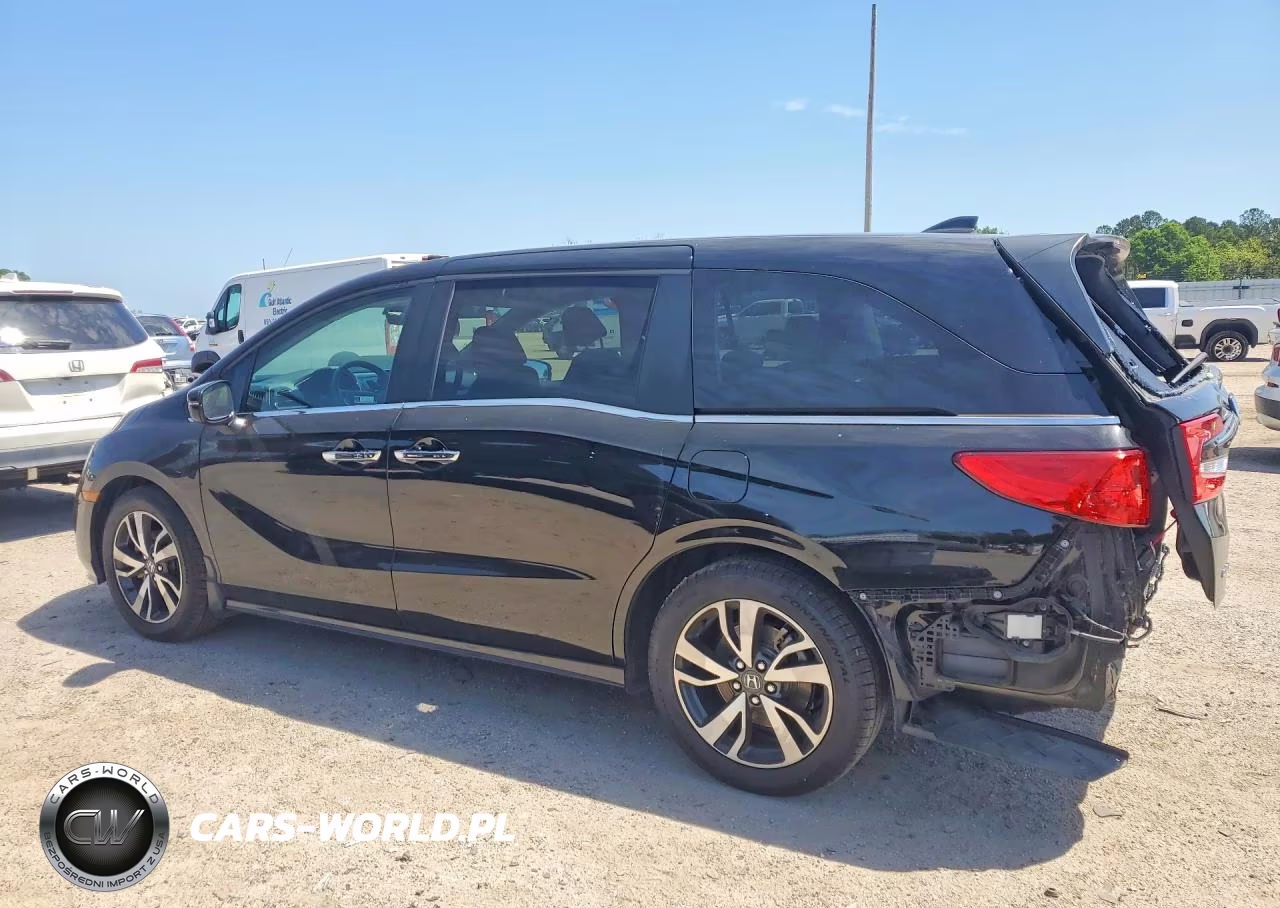 2023 Honda Odyssey Touring VIN:5FNRL6H81PB073109 - 2