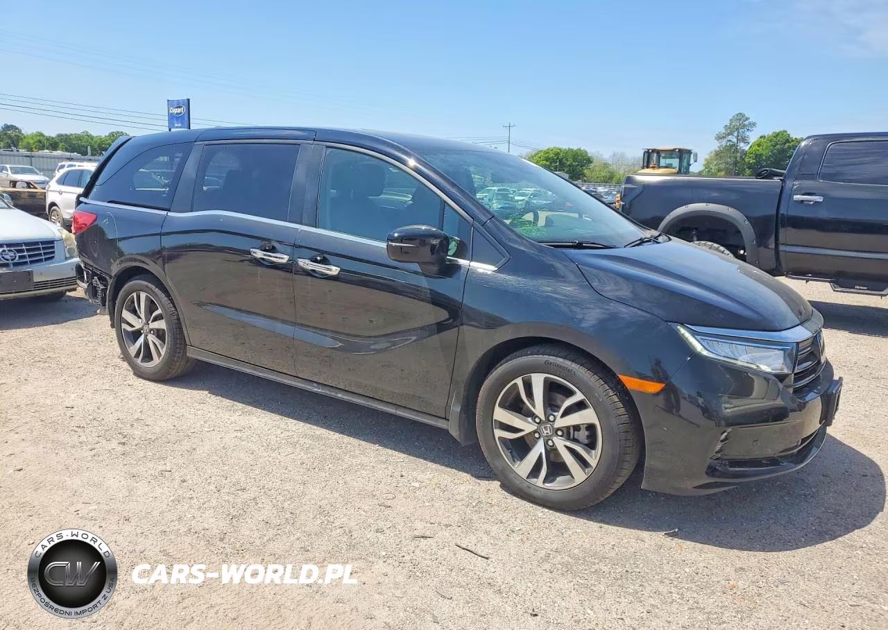 2023 Honda Odyssey Touring VIN:5FNRL6H81PB073109 - 4