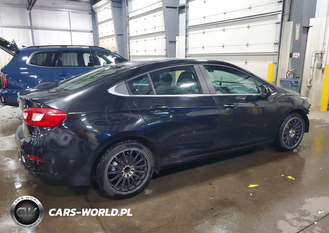 2017 Chevrolet Cruze Lt VIN:1G1BE5SM0H7173245 - 3