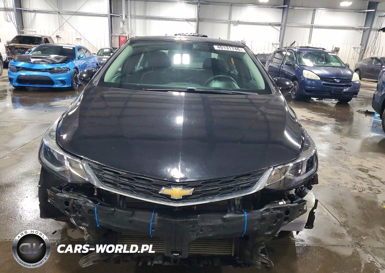2017 Chevrolet Cruze Lt VIN:1G1BE5SM0H7173245 - 5