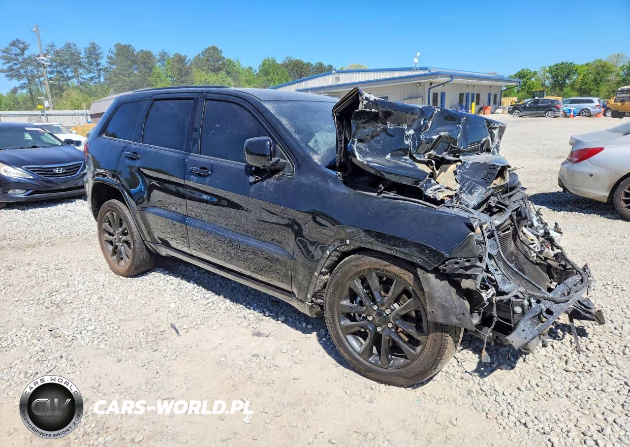 2022 Jeep Grand Cherokee Laredo E VIN:1C4RJFAG6NC142636 - 4