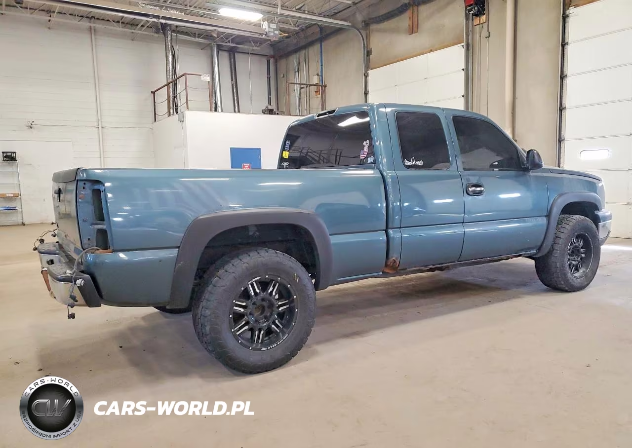2007 Chevrolet Silverado K1500 Classic VIN:1GCEK19ZX7E120330 - 3