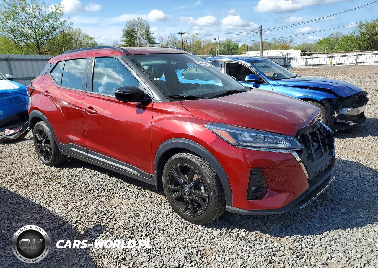 2023 Nissan Kicks Sr VIN:3N1CP5DV3PL553267 - 4