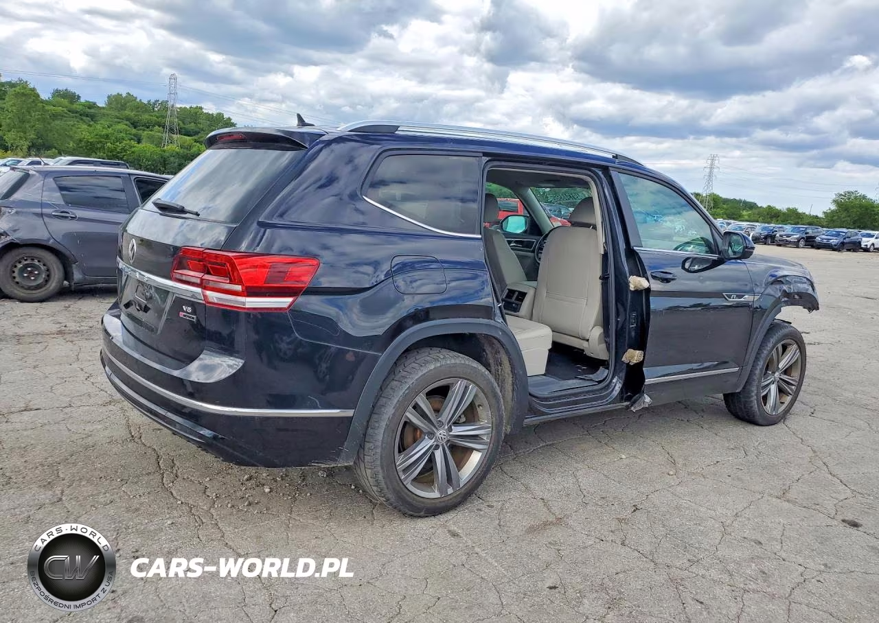 2018 Volkswagen Atlas Se VIN:1V2PR2CA5JC518740 - 3