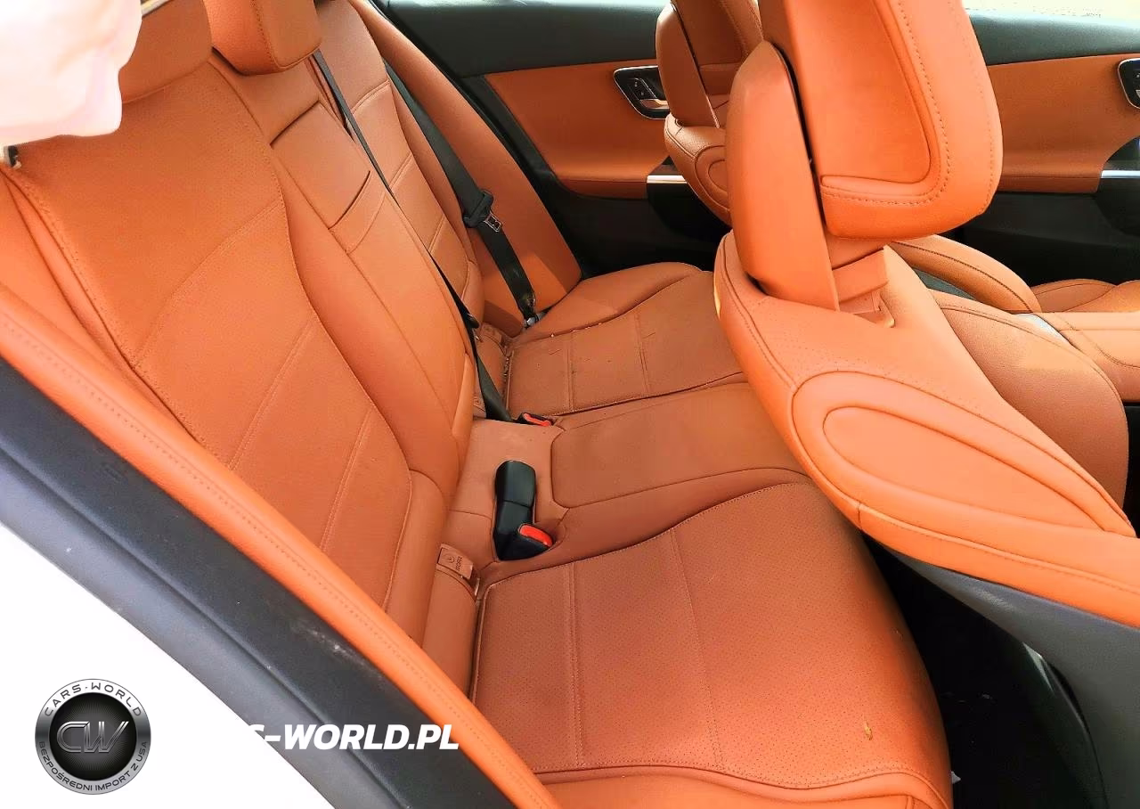 2025 Mercedes-Benz C 300 4Matic VIN:W1KAF4HB3SR286334 - 10