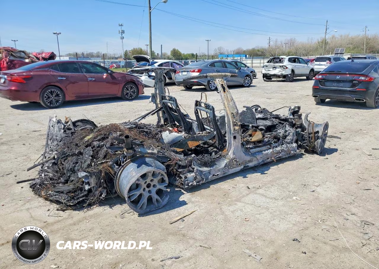 2023 Tesla Model S VIN:5YJSA1E69PF525045 - 3