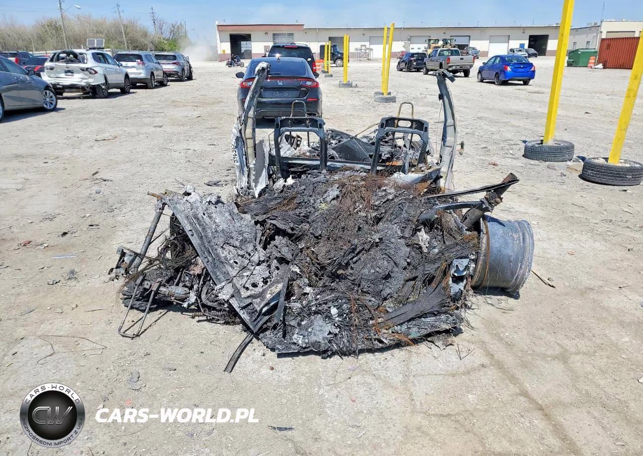 2023 Tesla Model S VIN:5YJSA1E69PF525045 - 6