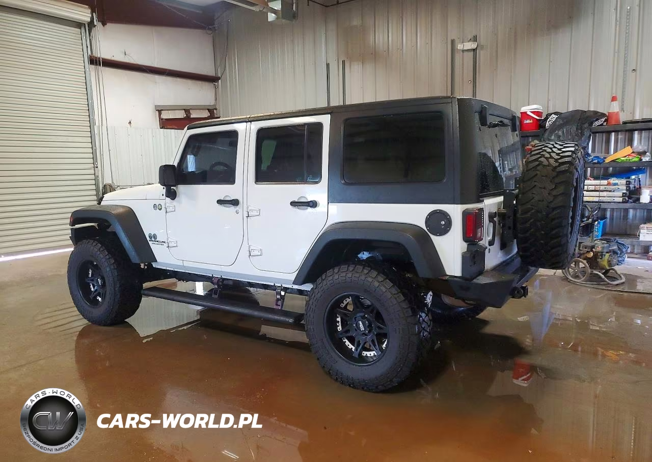 2014 Jeep Wrangler Unlimited Sport VIN:1C4BJWDG8EL322827 - 2