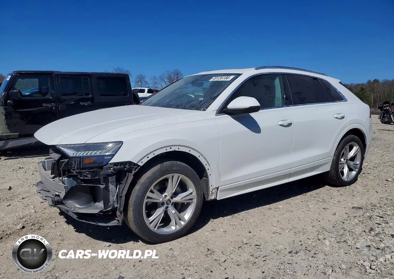 2023 Audi Q8 Premium
