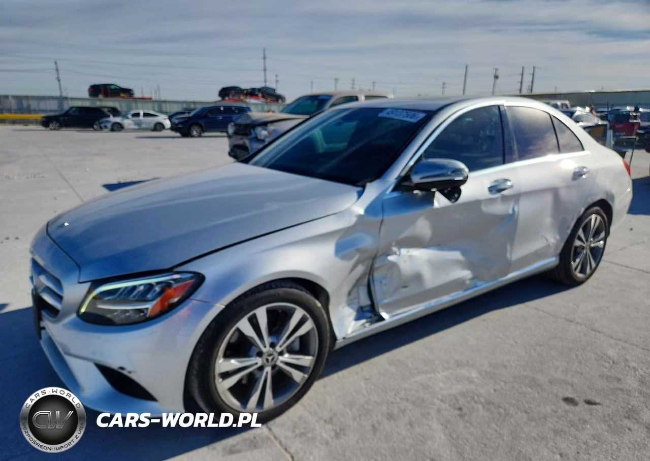 2019 Mercedes-Benz C 300