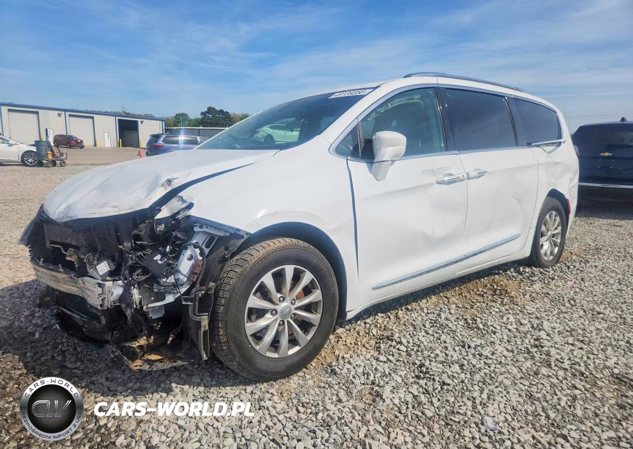 2019 Chrysler Pacifica Touring L