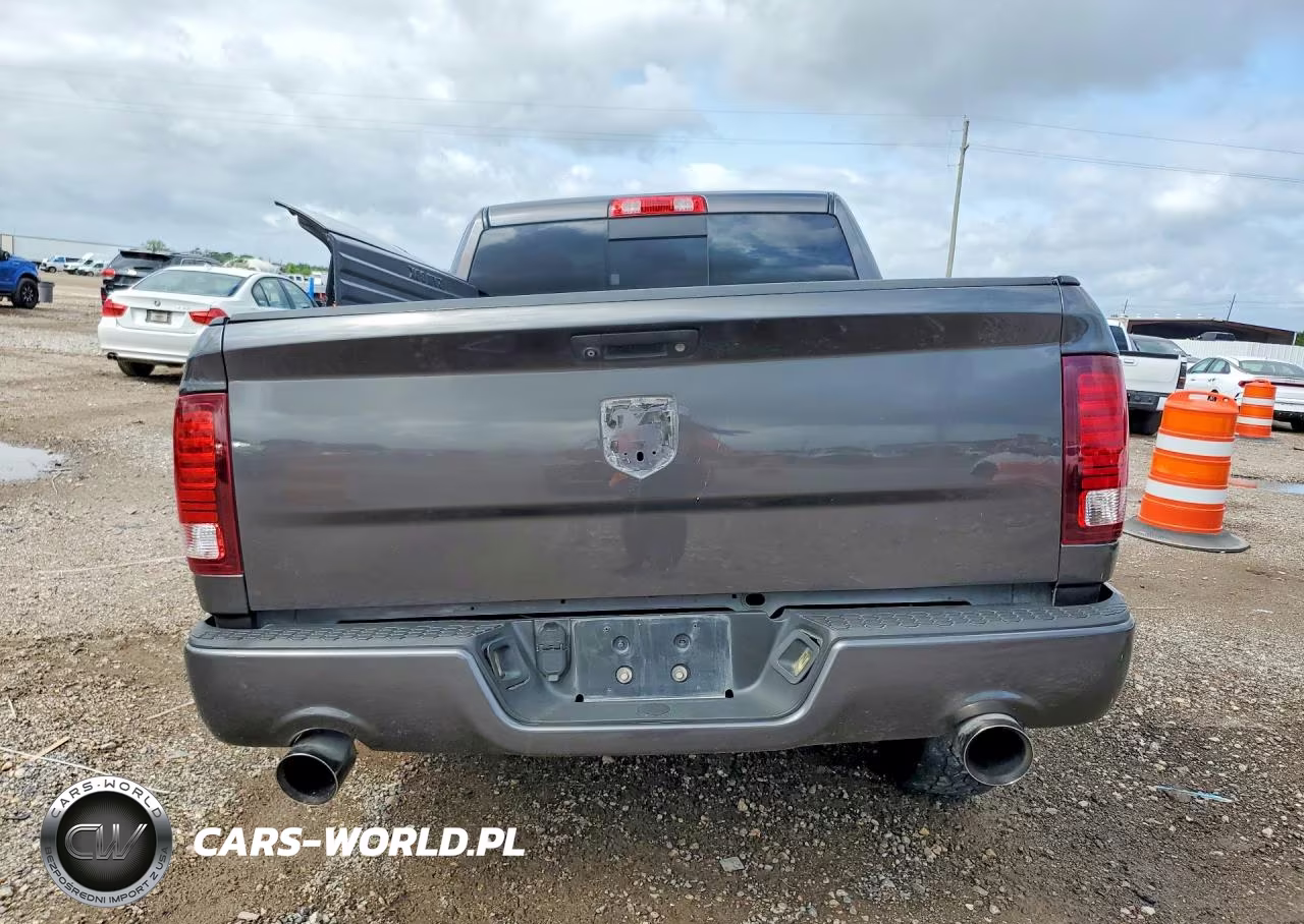 2016 Ram 1500 Sport VIN:3C6JR6CTXGG188249 - 6