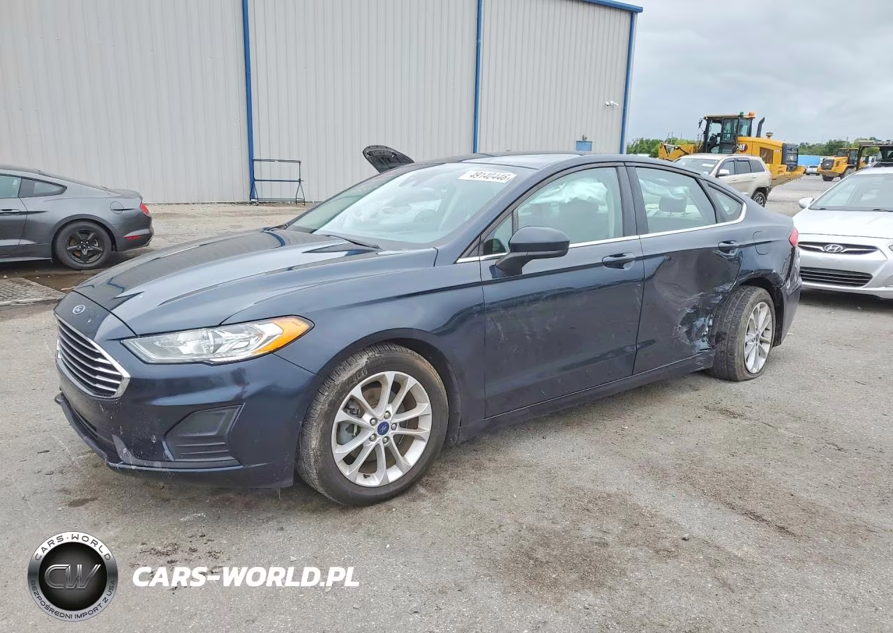 2020 Ford Fusion Se – zdjęcie 1 z 12