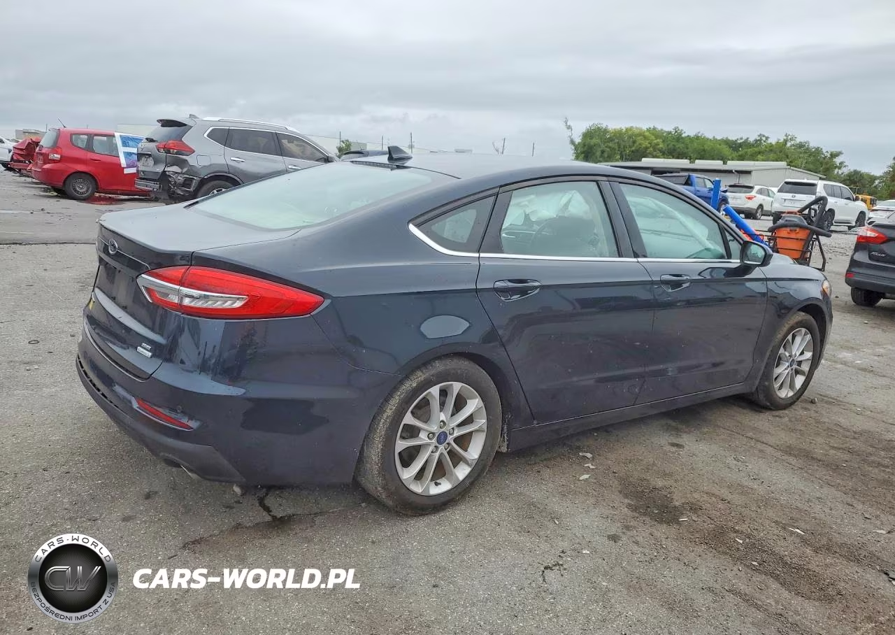 2020 Ford Fusion Se VIN:3FA6P0HD9LR104705 - 3