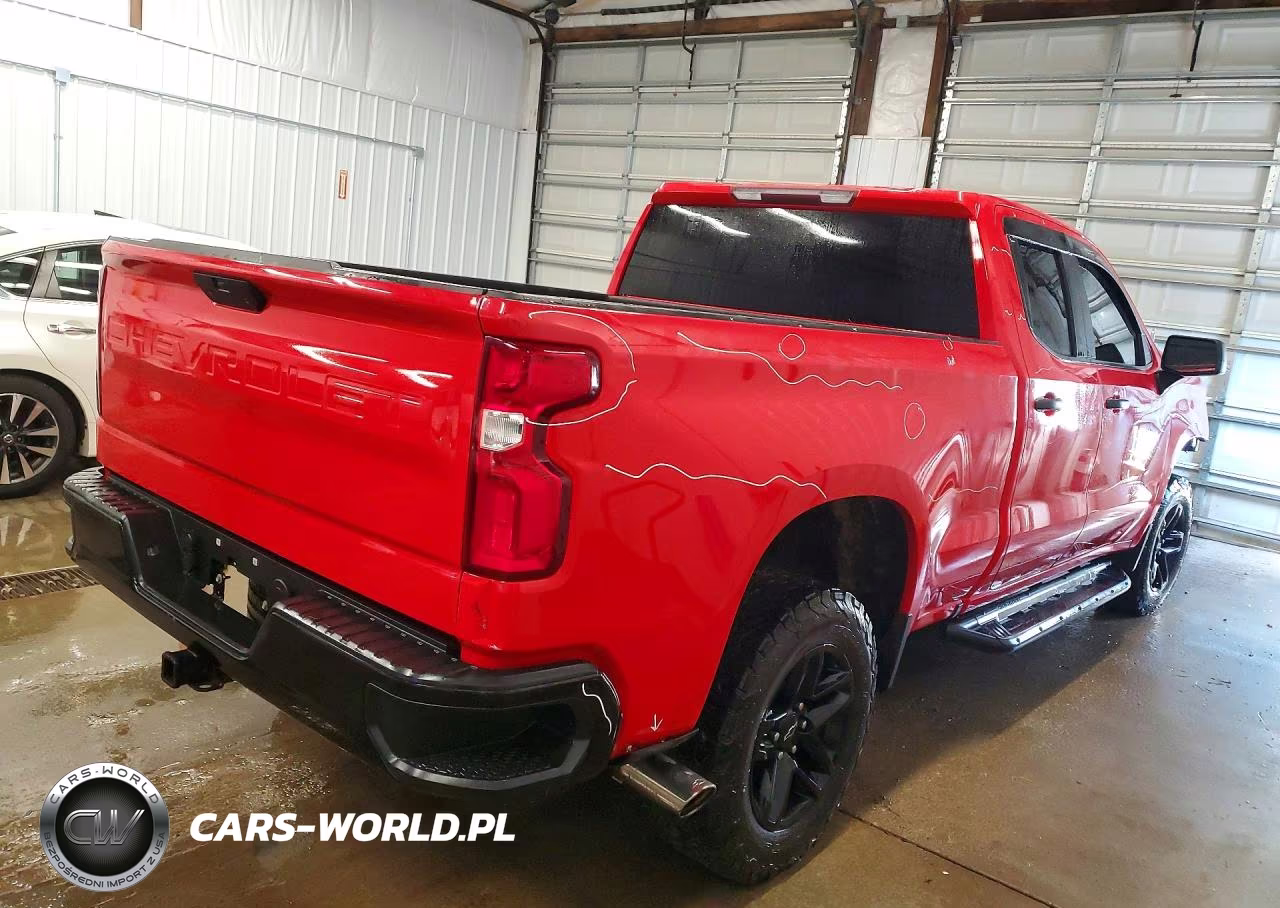 2019 Chevrolet Silverado K1500 Trail Boss Custom VIN:1GCRYCEH8KZ269071 - 3