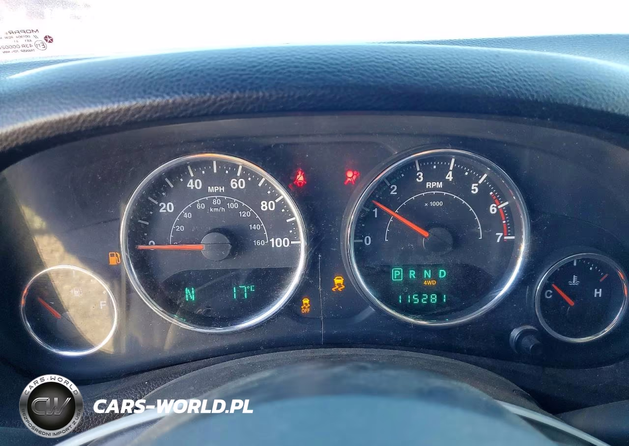 2011 Jeep Wrangler Sport VIN:1J4AA2D17BL552851 - 9