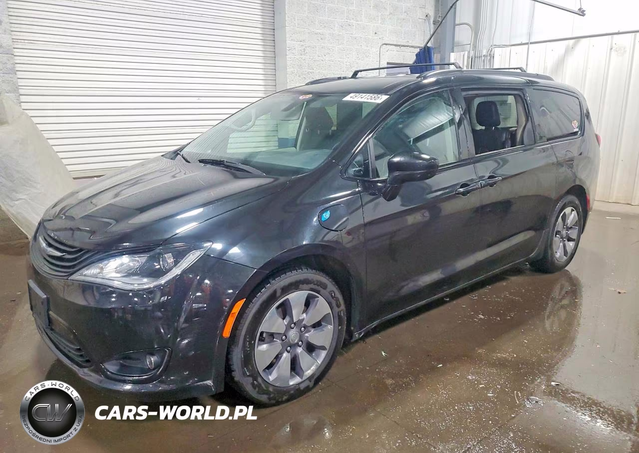 2018 Chrysler Pacifica Hybrid Touring L
