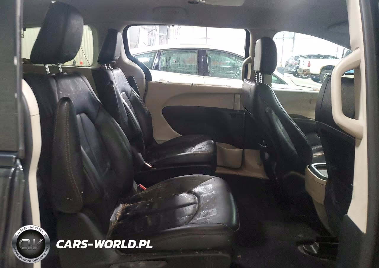 2018 Chrysler Pacifica Hybrid Touring L VIN:2C4RC1L70JR340625 - 11