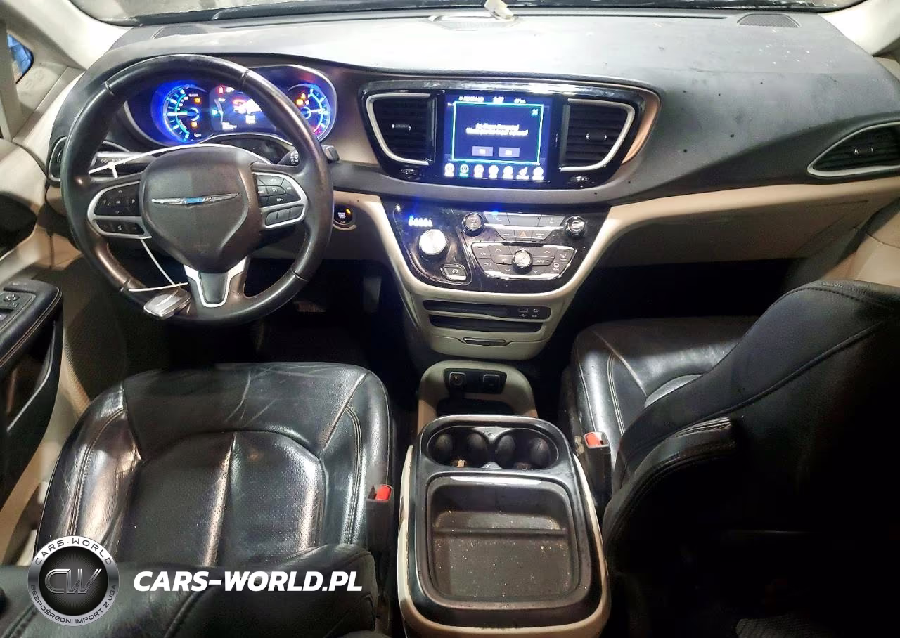 2018 Chrysler Pacifica Hybrid Touring L VIN:2C4RC1L70JR340625 - 8