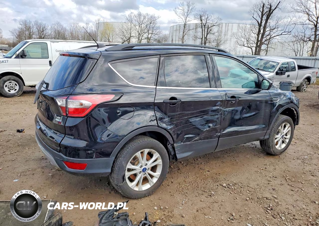2017 Ford Escape Se VIN:1FMCU9GD9HUE41897 - 3