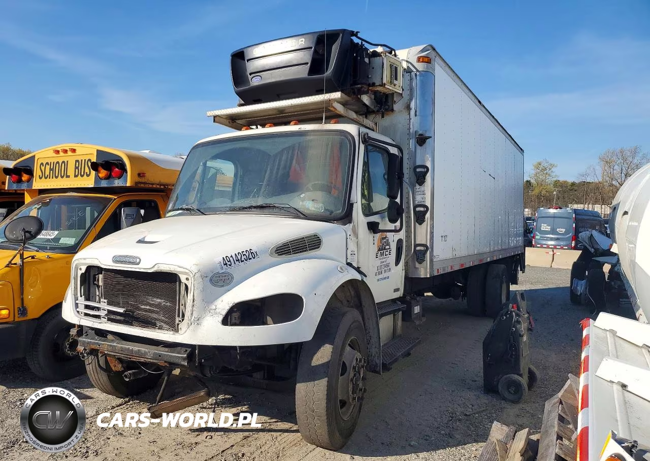 2009 Freightliner Business Class M2 Refrigerated Box Truck
