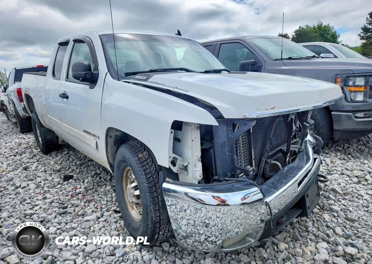 2008 Chevrolet Silverado C2500 Heavy Duty VIN:1GCHC29678E122480 - 4
