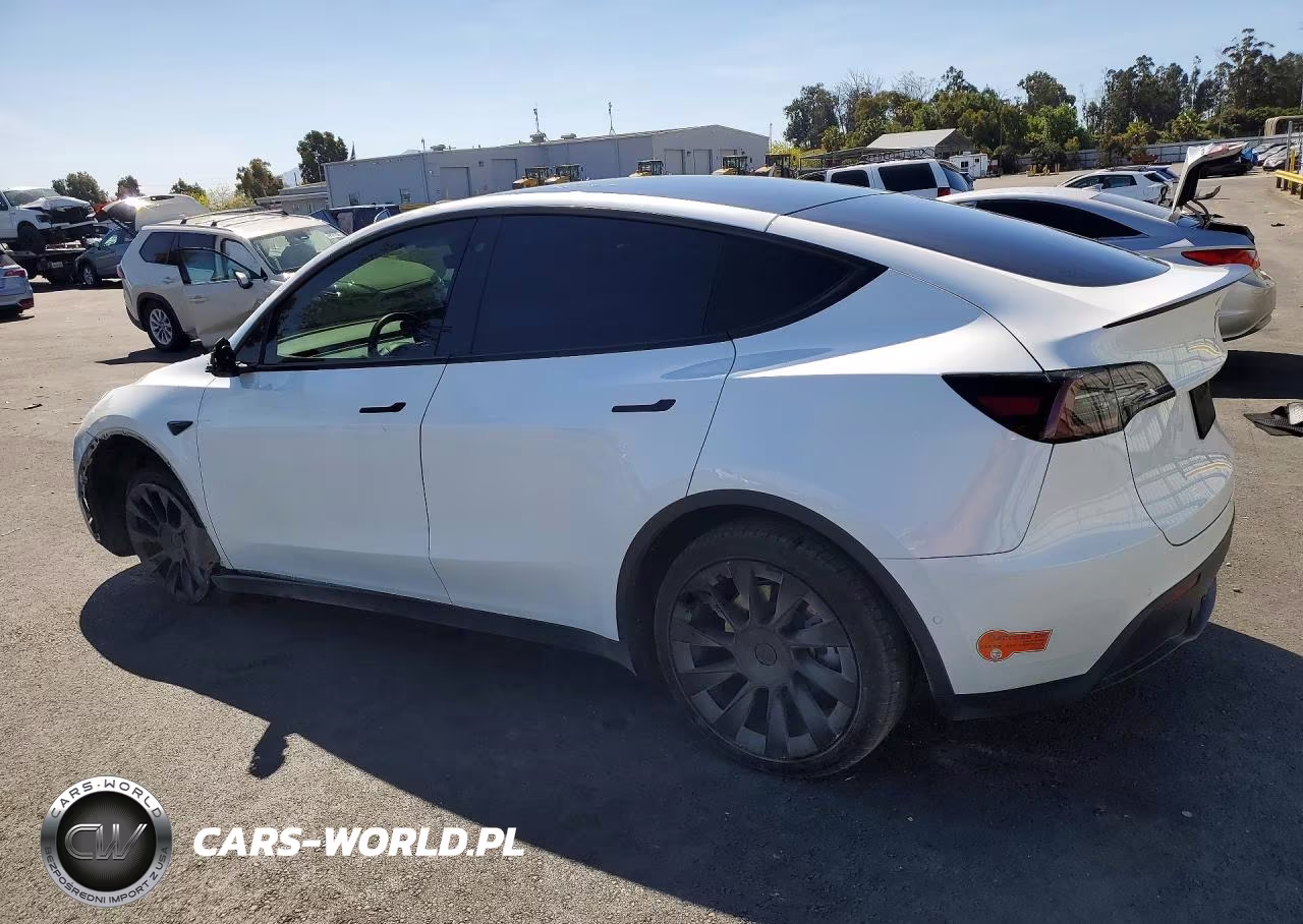 2020 Tesla Model Y VIN:5YJYGDEF8LF002989 - 2