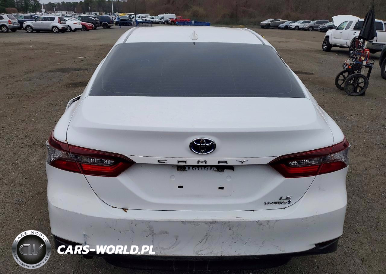 2021 Toyota Camry Hybrid Le VIN:4T1C31AKXMU556286 - 6