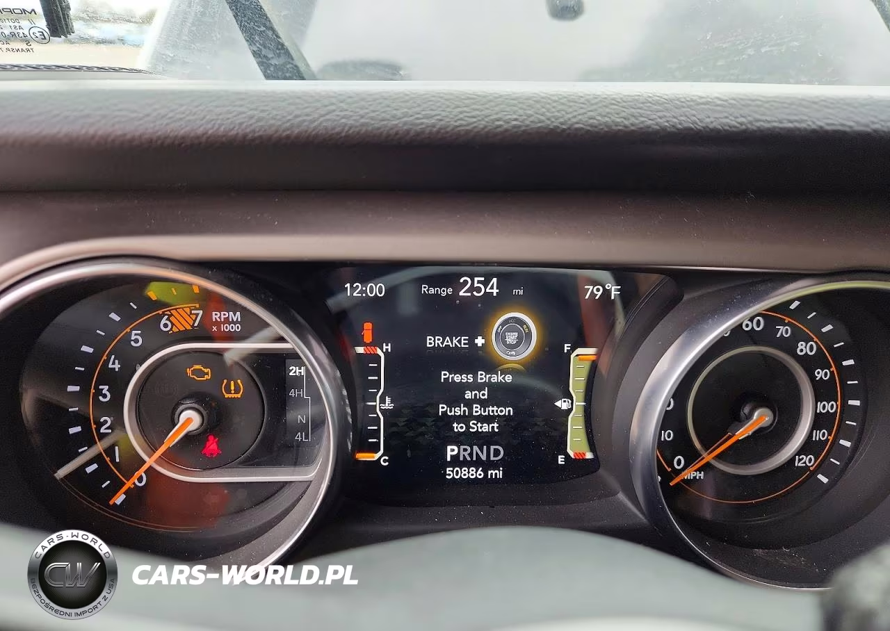 2020 Jeep Wrangler Unlimited Sport VIN:1C4HJXDNXLW300743 - 9