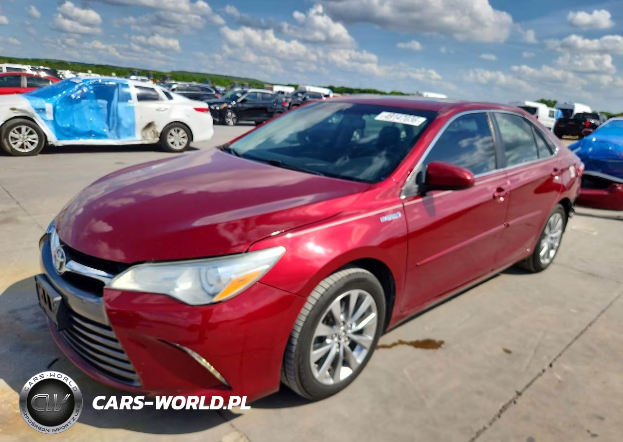 2015 Toyota Camry Hybrid Xle