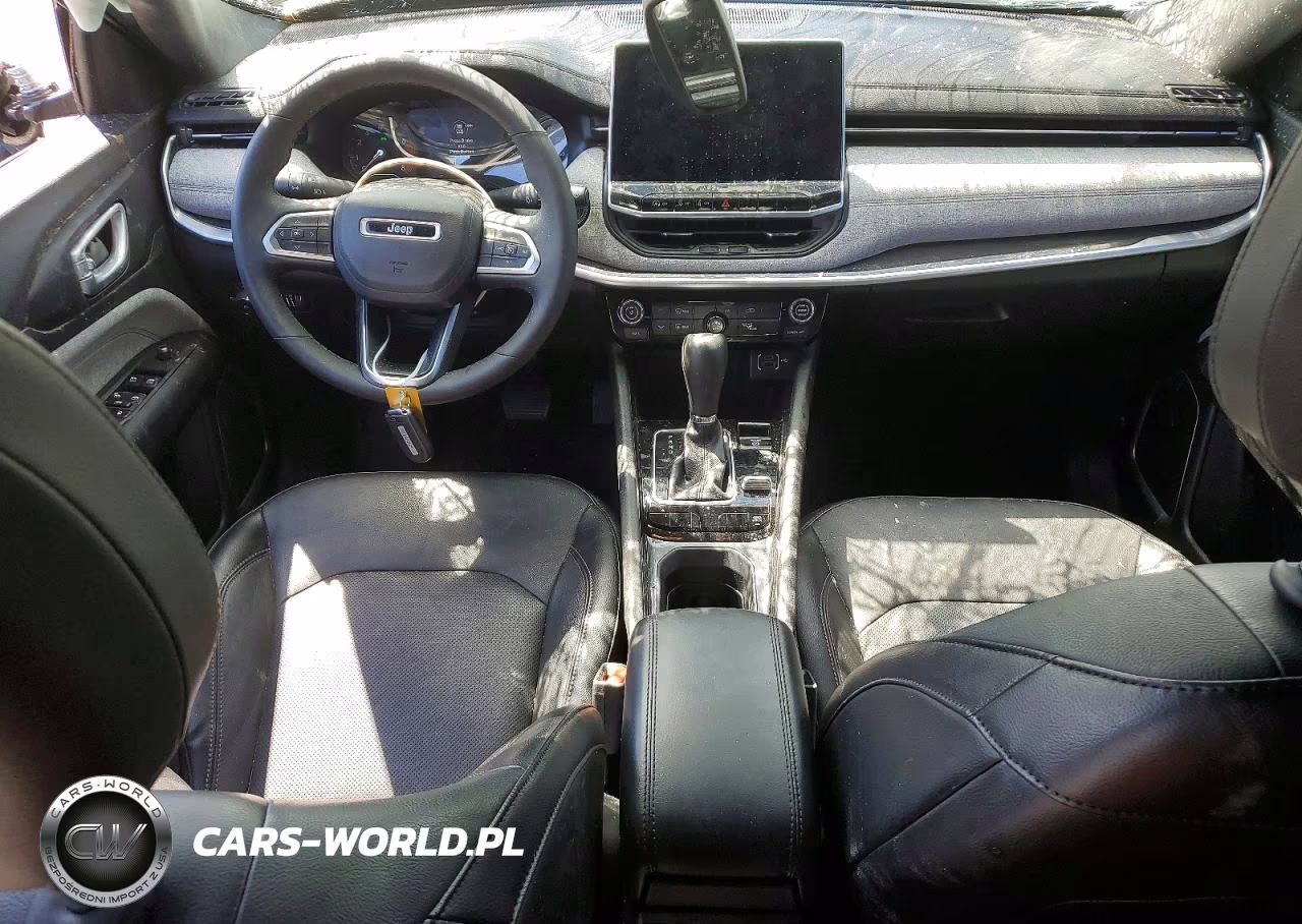 2023 Jeep Compass Latitude Lux VIN:3C4NJDFN8PT517489 - 8